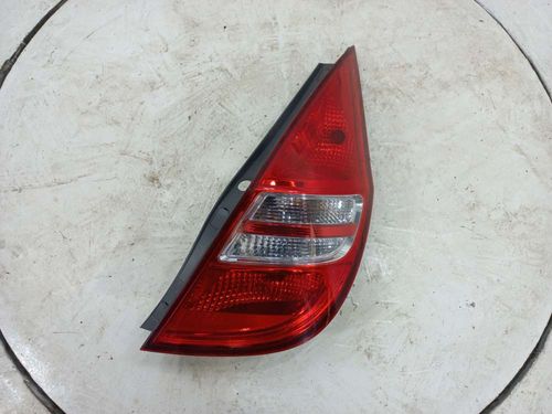 LANTERNA DIREITA HYUNDAI I30 2.0 2011