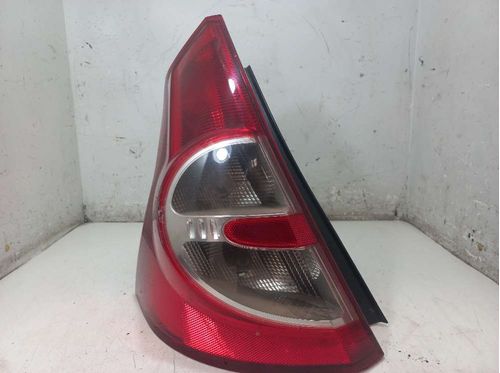 LANTERNA ESQUERDA RENAULT SANDERO 1.6 2009