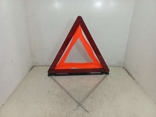 TRIANGULO DE SEGURANCA VOLKSWAGEN GOLF 2.0 2015
