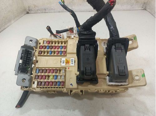 CAIXA DE FUSIVEIS HYUNDAI HB20S VISION 1.0 2022