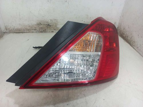 LANTERNA DIREITA NISSAN VERSA 1.6 2014