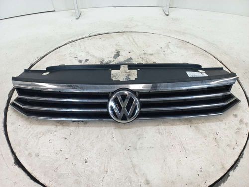 GRADE RADIADOR VOLKSWAGEN PASSAT 2.0 2019