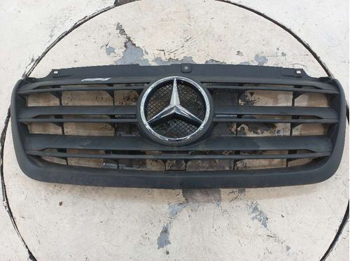 GRADE RADIADOR MERCEDES BENZ SPRINTER 2.2 2022