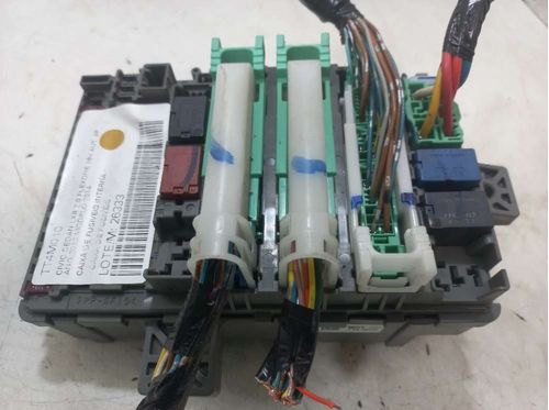 CAIXA DE FUSIVEIS HONDA CIVIC 2.0 2014