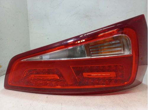 LANTERNA ESQUERDA AUDI A1 1.4 2013