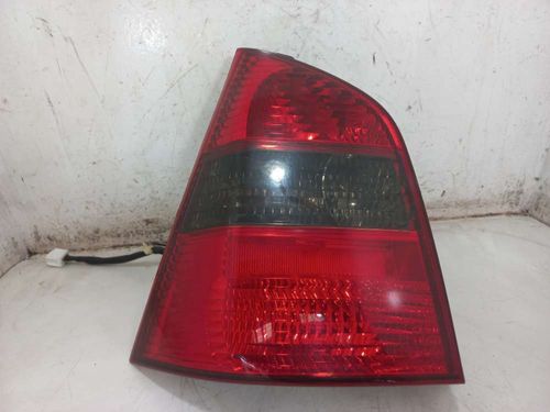 LANTERNA ESQUERDA NISSAN GRAND LIVINA 1.8 2012