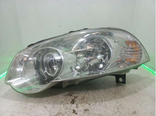 FAROL ESQUERDO FIAT PALIO 1.8 2010