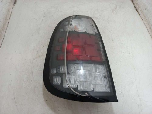 LANTERNA ESQUERDA FIAT UNO 1.0 2015