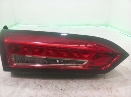 LANTERNA DA TAMPA ESQUERDA FIAT CRONOS 1.3 2024