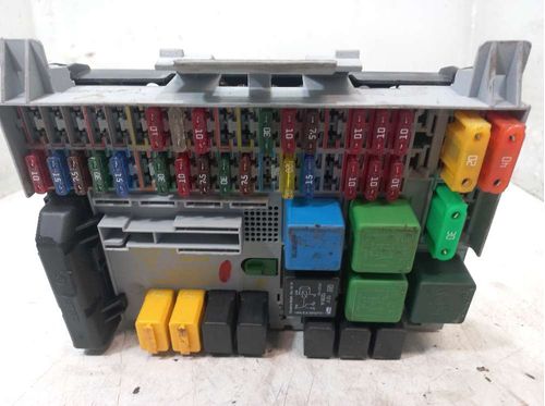 CAIXA DE FUSIVEIS CHEVROLET ASTRA 2.0 2010
