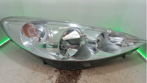 FAROL DIREITO PEUGEOT 207 1.4 2013