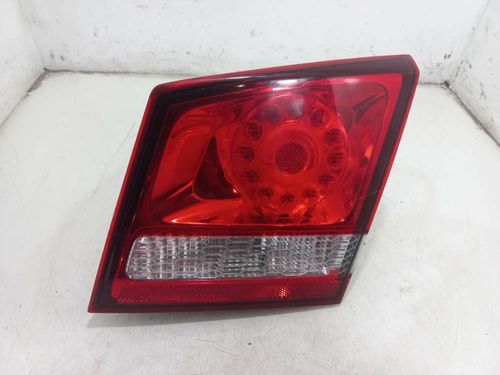 LANTERNA DA TAMPA DIREITA DODGE JOURNEY 3.6 2015