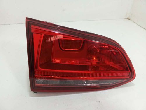 LANTERNA DA TAMPA ESQUERDA VOLKSWAGEN GOLF VARIANT 1.4 2015
