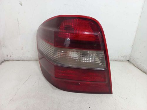 LANTERNA ESQUERDA MERCEDES BENZ ML 3.0 2011