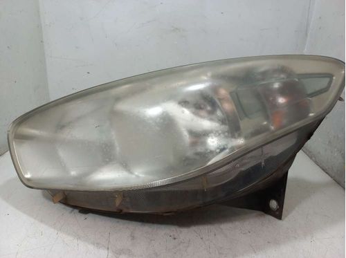 FAROL ESQUERDO FIAT GRAND SIENA 1.4 2012