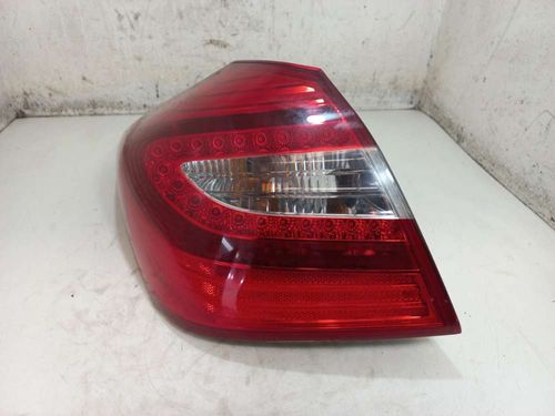 LANTERNA ESQUERDA HYUNDAI GENESIS 3.8 2013