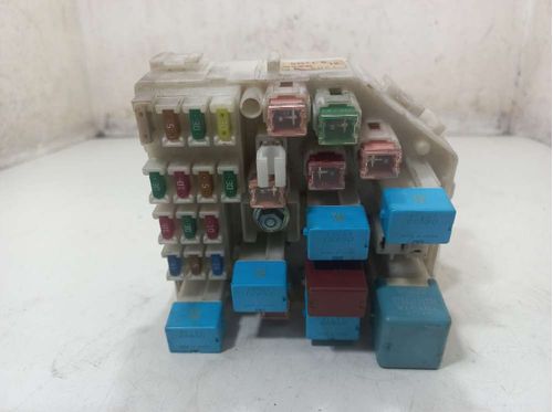 CAIXA DE FUSIVEIS TOYOTA RAV 2.0 2005