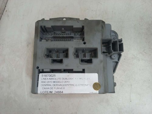 CAIXA DE FUSIVEIS FIAT LINEA 1.8 2013