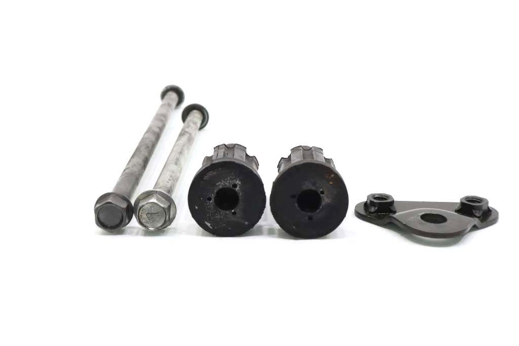 Parafuso Fixação Motor Kawasaki Z 750 Z750 08-12 - CompreSuaPeça