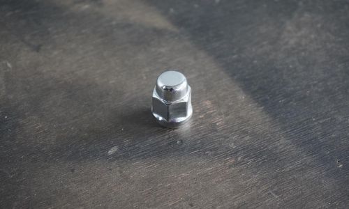 PORCA CROMADA 1/2 - 20 PARA RODA YAMAHA