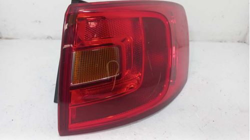 LANTERNA DIREITA VOLKSWAGEN JETTA 2.0 2012