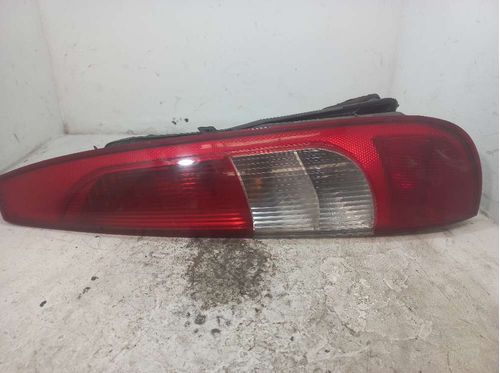 LANTERNA DIREITA FORD FIESTA HATCH 1.6L 2005