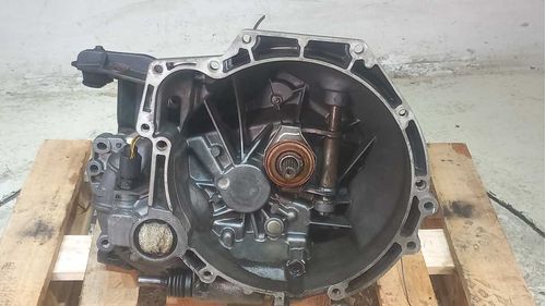 CAMBIO MANUAL / CX DE MARCHA FORD ESCORT 1.8 2002