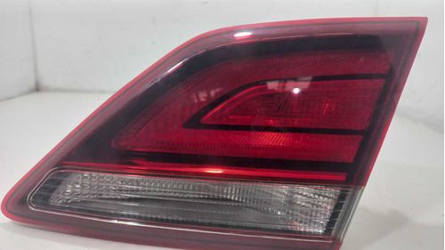 LANTERNA DA TAMPA DIREITA HB20S 2019