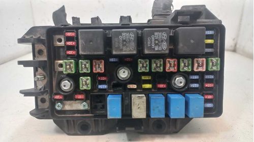 CAIXA DE FUSIVEIS HYUNDAI VERA 3.8 2012