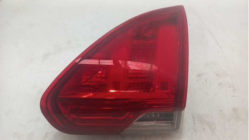 LANTERNA DA TAMPA DIREITA PEUGEOT 2008 1.6 2019