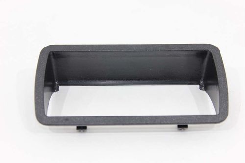 MOLDURA MAÇANETA TAMPA TRASEIRA ORIGINAL S10