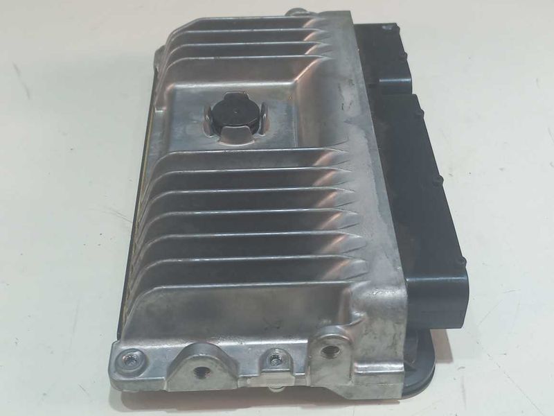 modulo-de-injecao-toyota-corolla-1-8-2023-c6459af5-b0d9-4c0a-8488-f0cd15eee958
