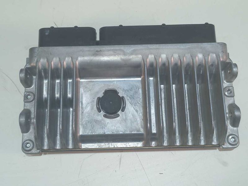modulo-de-injecao-toyota-corolla-1-8-2023-f2143dc3-15a6-43a5-a5fc-a82bb942dd0d
