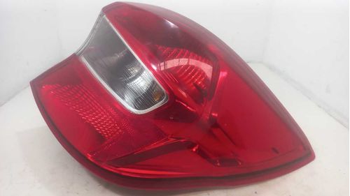 LANTERNA DIREITA FORD KA 1.0 2015