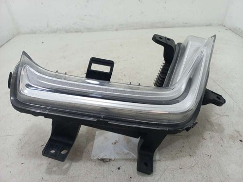 FAROL AUXILIAR ESQUERDO CHEVROLET TRACKER 1.2 2023
