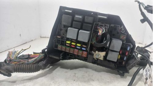 CAIXA DE FUSIVEIS LAND ROVER RANGER 2.0 2016
