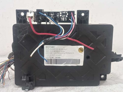 CAIXA DE FUSIVEIS MITSUBISHI OUTLANDER 3.0 2015