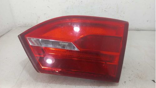 LANTERNA DA TAMPA DIREITA VOLKSWAGEN JETTA 2.0 2012