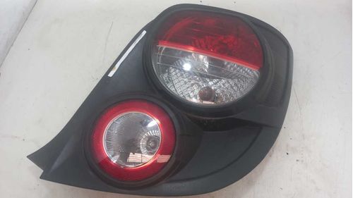 LANTERNA DIREITA CHEVROLET SONIC 1.6 2013