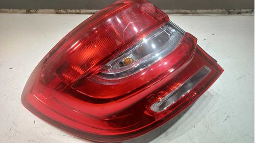 LANTERNA ESQUERDA RENAULT SANDERO 1.0 2020