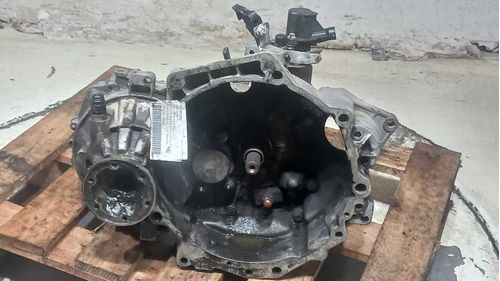 CAMBIO MANUAL / CX DE MARCHA VOLKSWAGEN GOLF 2.0 2000