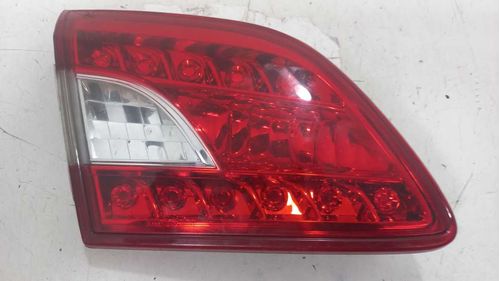 LANTERNA DA TAMPA ESQUERDA NISSAN SENTRA 2.0 2015