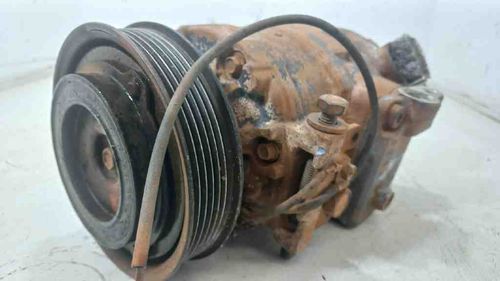 COMPRESSOR DO AR CONDICIONADO VOLKSWAGEN PARATI 1.8 2001