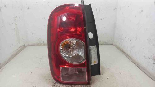 LANTERNA DIREITA RENAULT DUSTER 2.0 2015