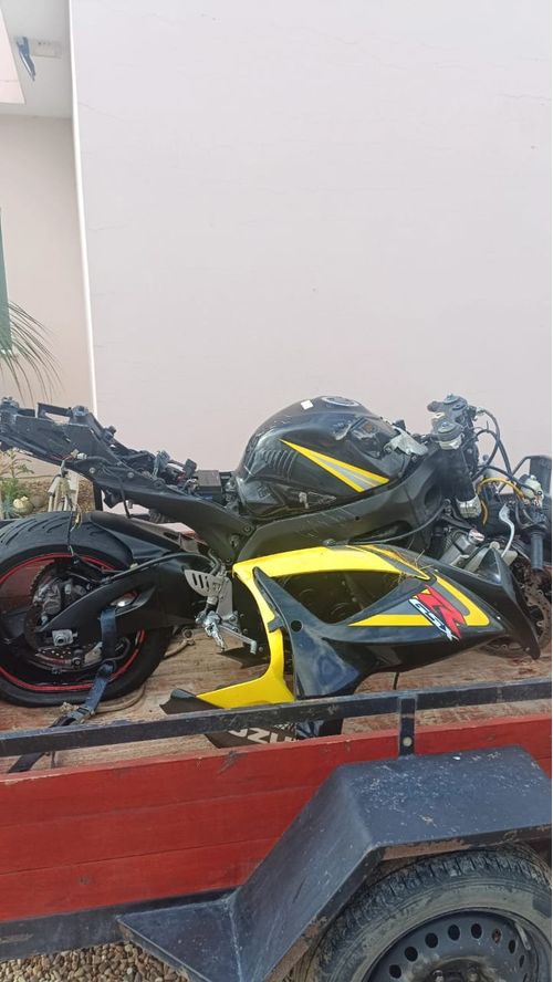 suzuki srad 750 2007 a 2014 para retirada de peças fassa sua pergunta