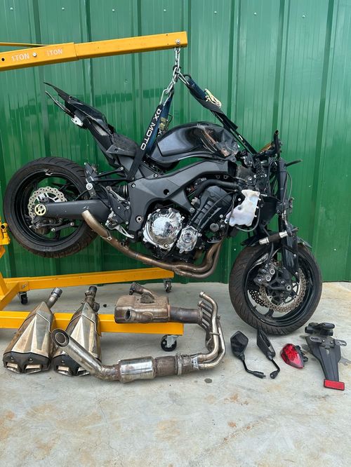kawasaki z1000 2010 a 2014 para retirada de peças fassa sua pergunta