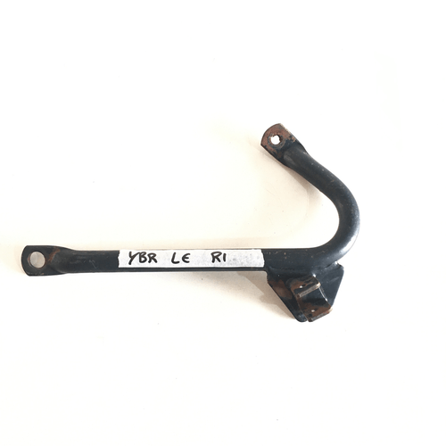 Bacalhau Suporte Pedaleira Le Yamaha Ybr 125 00/07 Original