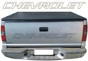 Emblema Adesivo Chevrolet S-10 Tampa Contorno Dourado