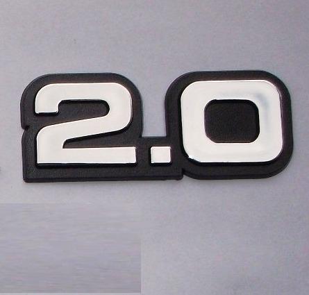 Emblema 2.0 Monza 90 Cromado
